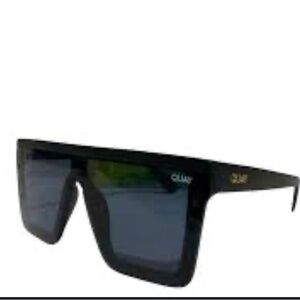 Quay Australia hindsight sunglasses!